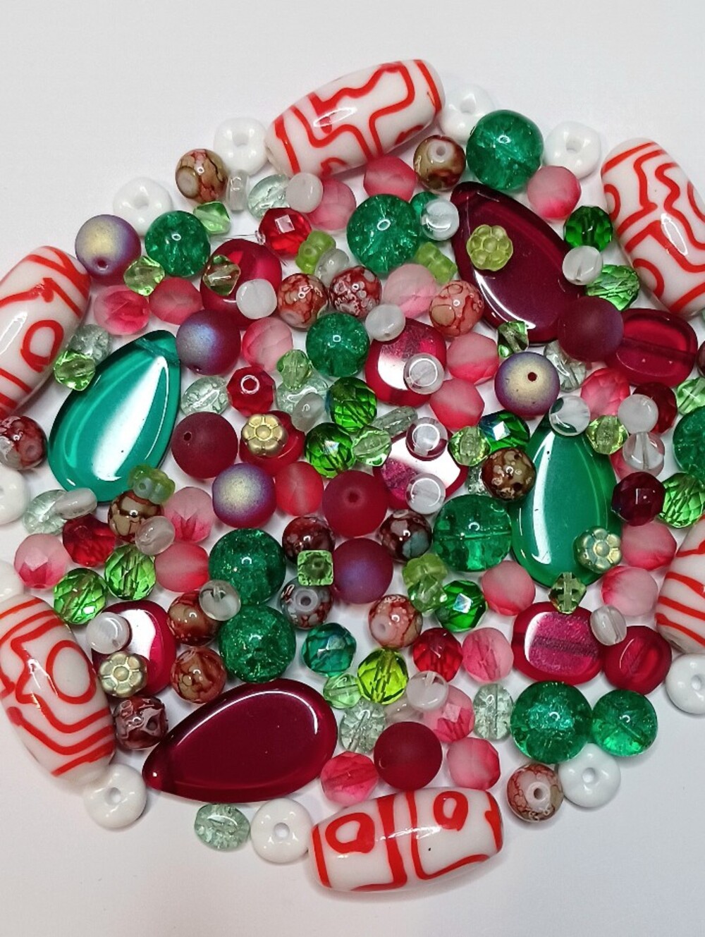 Holiday Assorted Glass Beads loose mix 100pcs Lampwork Jewelry Making